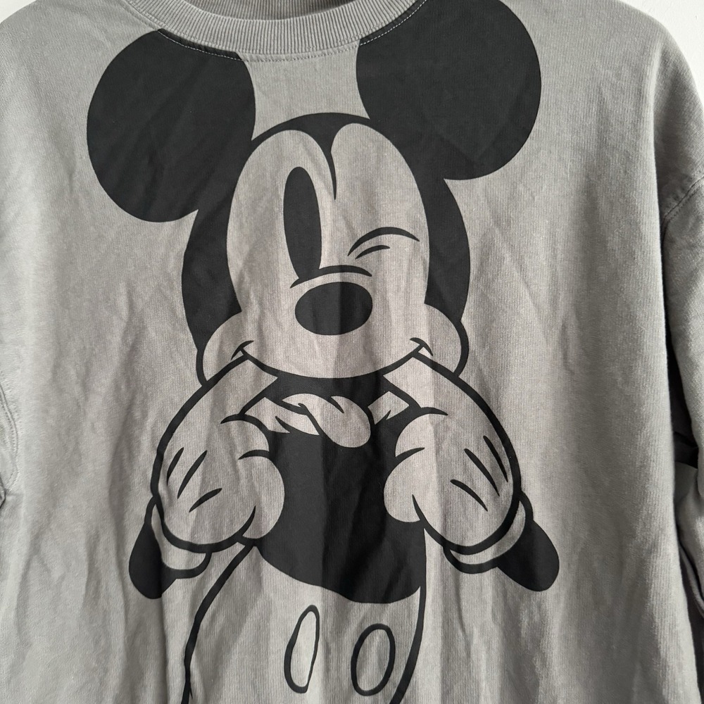 Mickey Mouse Disney Sweatshirt Unisex‎  Size Medium